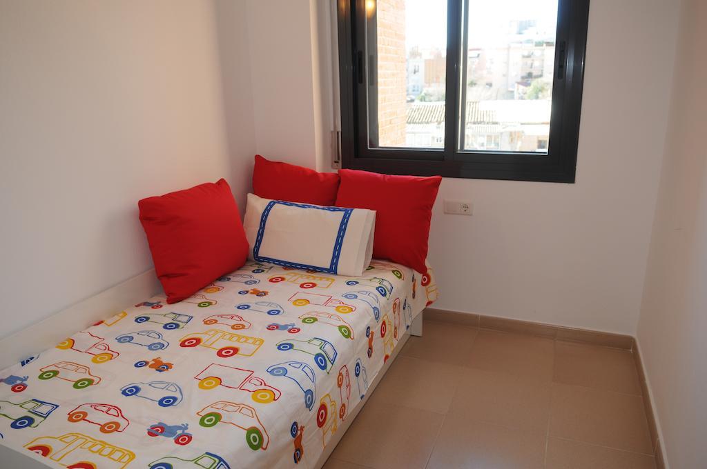 New & Sunny Apartment Barcelona Habitación foto